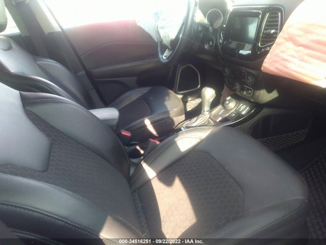 2021 Jeep Compass, VIN: 3C4NJDBB2MT525420