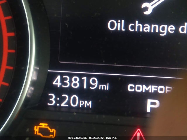 2019 Audi A4, VIN: WAUDNAF43KA086188