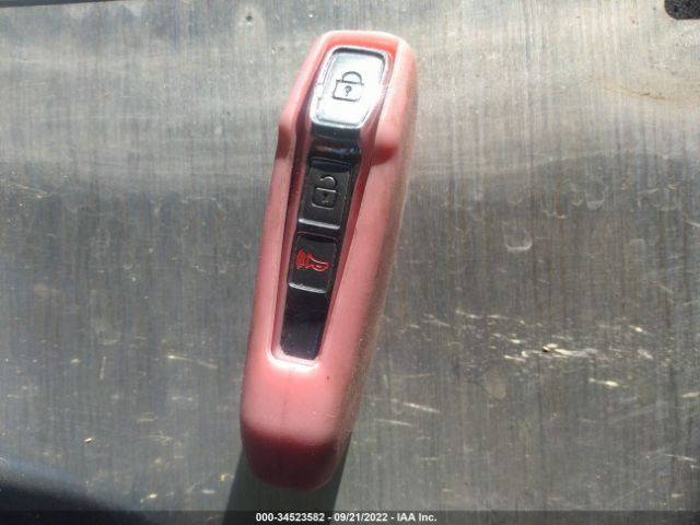 KNDERCAA8M7082738 KIA SELTOS EX