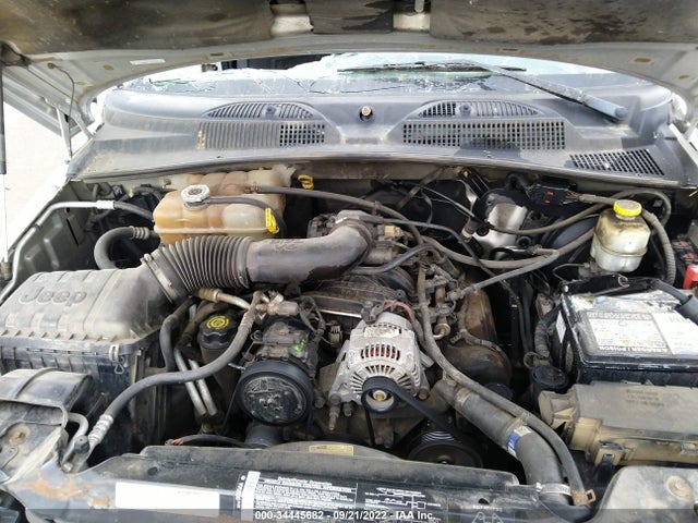 2004 JEEP LIBERTY SPORT VIN: 1J4GL48K24W181232