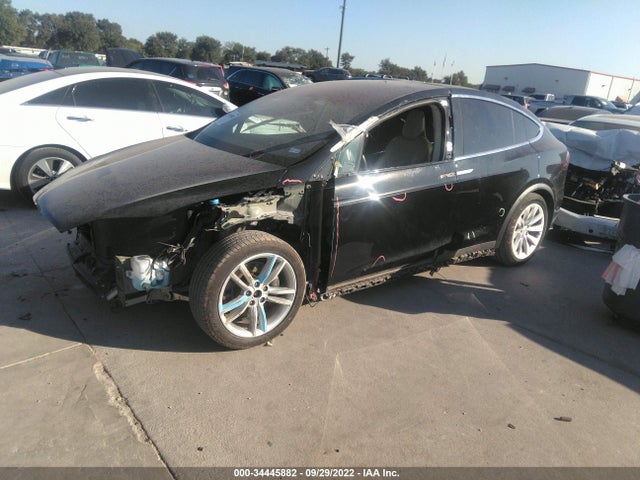 2017 Tesla Model X, VIN: 5YJXCAE28HF048431