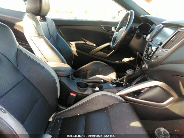 2016 Hyundai Veloster, VIN: KMHTC6AE8GU279374