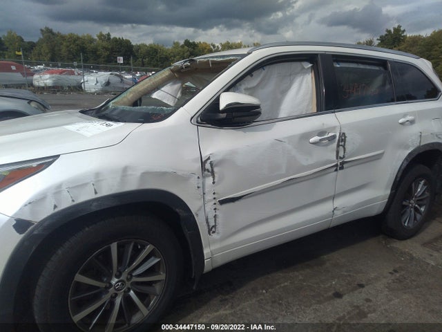 2017 Toyota Highlander, VIN: 5TDJZRFH6HS458517
