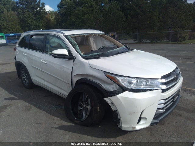 2017 Toyota Highlander, VIN: 5TDJZRFH6HS458517