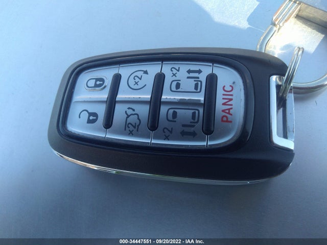 2020 Chrysler Pacifica Hybrid, VIN: 2C4RC1N79LR230186