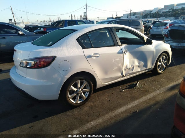2011 MAZDA MAZDA3 I TOURING VIN: JM1BL1VG2B1359178