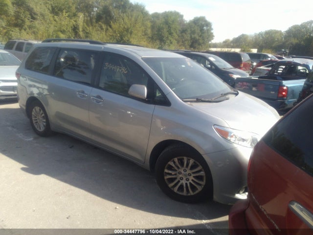 2016 Toyota Sienna, VIN: 5TDYK3DC0GS733692