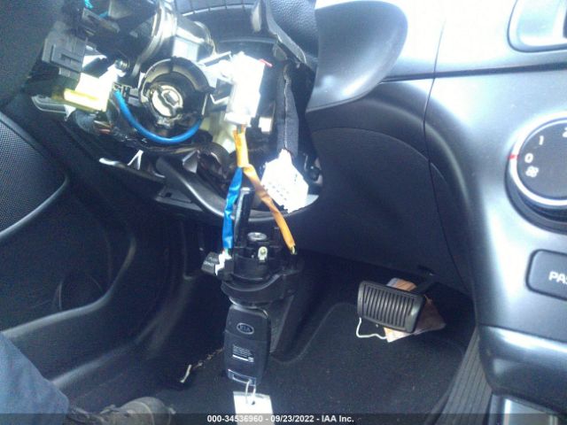 KNAGM4A78F5586946 KIA Optima Lx