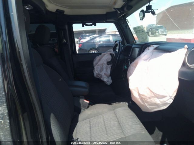 1C4BJWEG5CL111094 Jeep Wrangler Unlimited Sahara