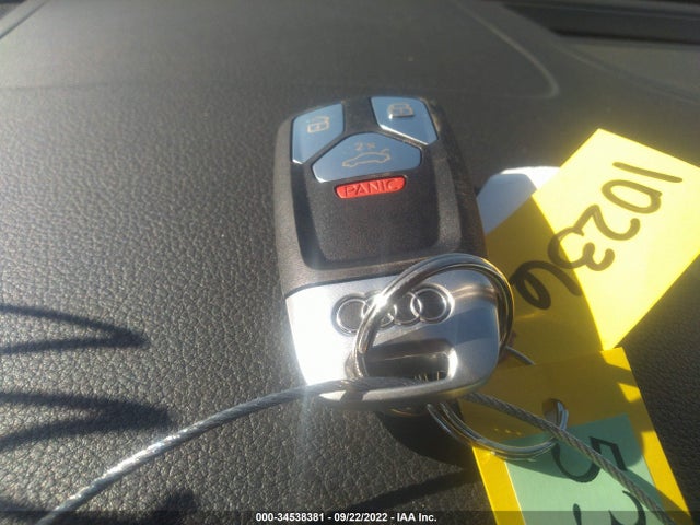 2021 Audi A5, VIN: WAUWAGF51MN001733