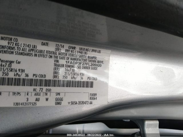 1FADP3F27FL205920 Ford FOCUS SE