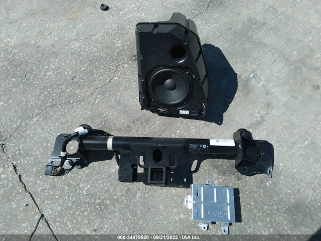 Tesla Model Y Standard Range 2021 5YJYGDED3MF130301 Image 4