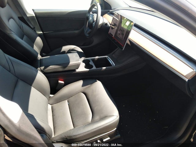 Tesla Model Y Standard Range 2021 5YJYGDED3MF130301 Image 7