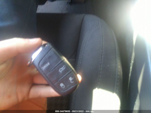 2C3CDZAG5GH131498 Dodge Challenger Sxt