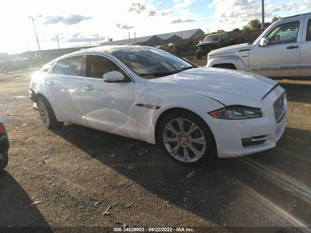 2016 Jaguar XJ, VIN: SAJWJ2GD3G8V96830