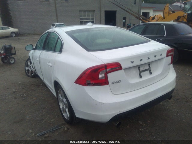 Volvo S60 T5 2013 YV1612FS5D1228470 Image 3