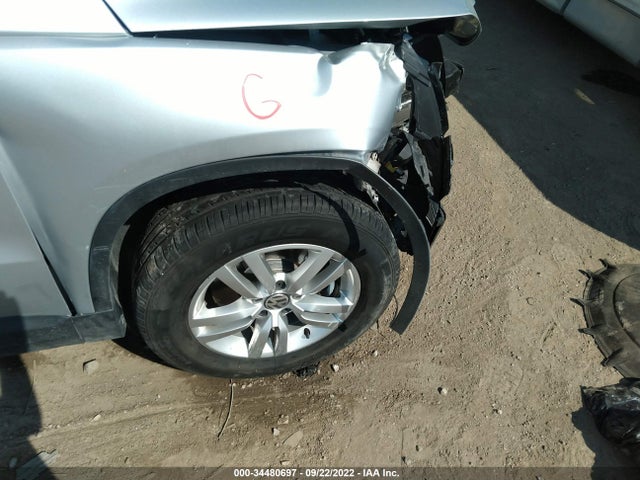 Volkswagen TIGUAN S 2016 WVGAV7AX7GW569943 Image 6