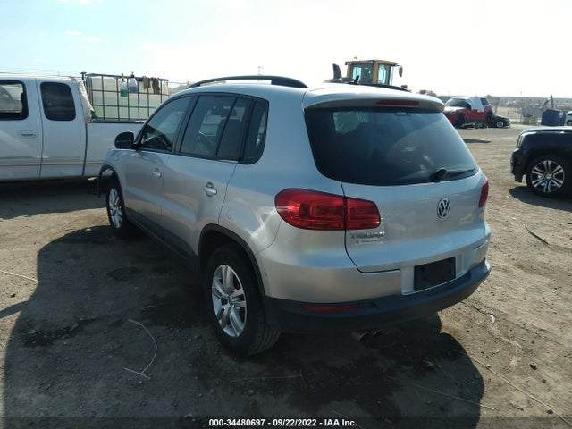 Volkswagen TIGUAN S 2016 WVGAV7AX7GW569943 Image 8