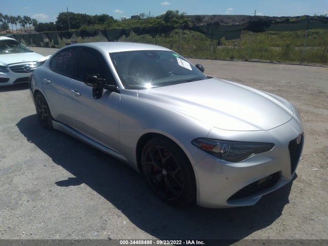 2020 Alfa Romeo Giulia, VIN: ZARFAMAN4L7633840