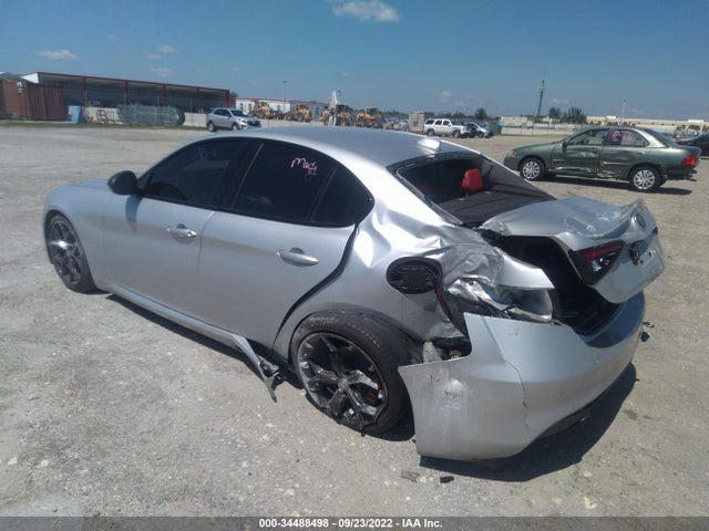 2020 Alfa Romeo Giulia, VIN: ZARFAMAN4L7633840
