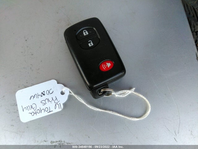 2016 Toyota Prius, VIN: JTDZN3EU5GJ048295