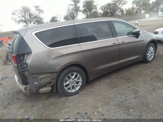 2C4RC1DG7HR770760 Chrysler Pacifica Touring