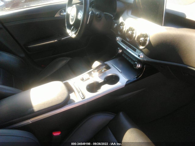 2021 Kia Stinger, VIN: KNAE55LC0M6091359