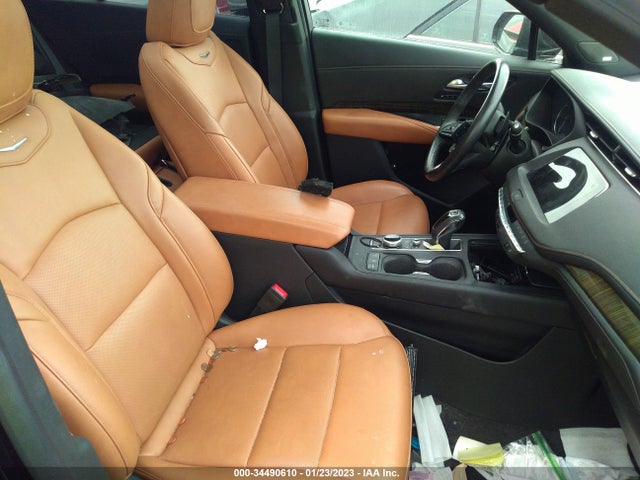 2019 Cadillac XT4, VIN: 1GYFZCR48KF142825