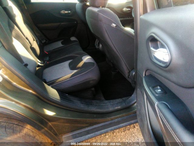 1C4PJMAB5FW565546 Jeep Cherokee Sport