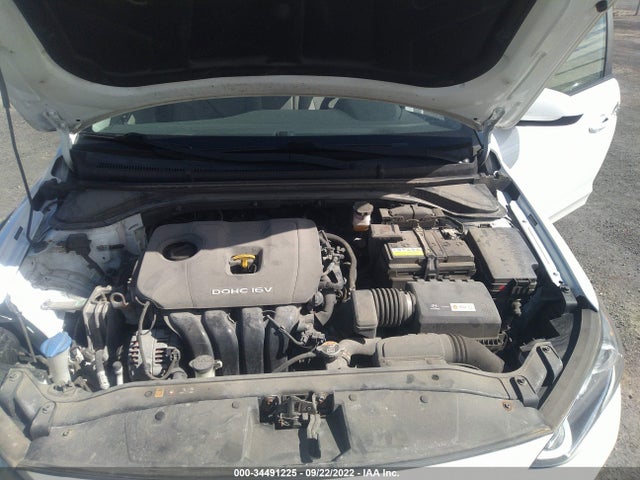 Hyundai ELANTRA SE 2017 5NPD84LF3HH004530 Image 10