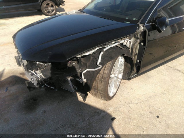 2017 Audi A8, VIN: WAU44AFD9HN016571