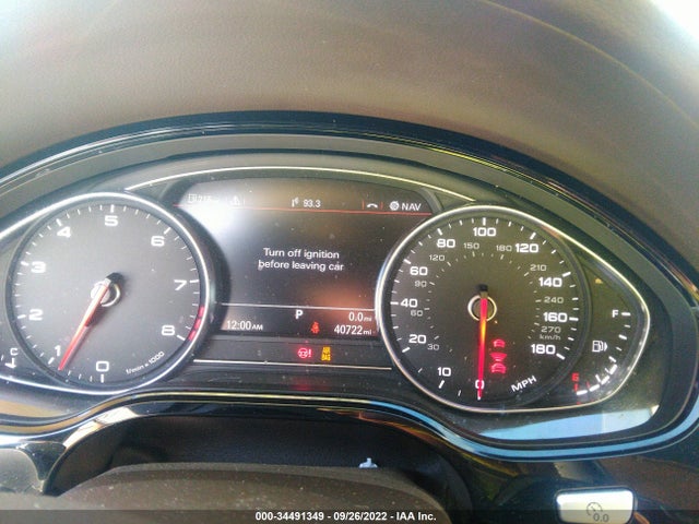 2017 Audi A8, VIN: WAU44AFD9HN016571
