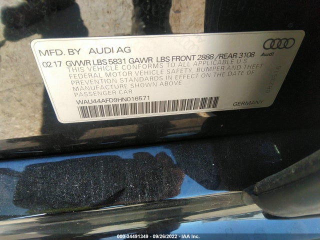 2017 Audi A8, VIN: WAU44AFD9HN016571