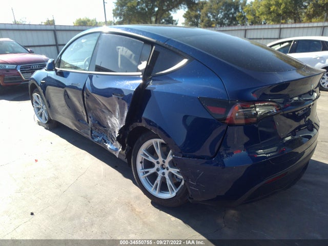Tesla Model Y Long Range 2021 5YJYGDEE2MF267643 Image 4