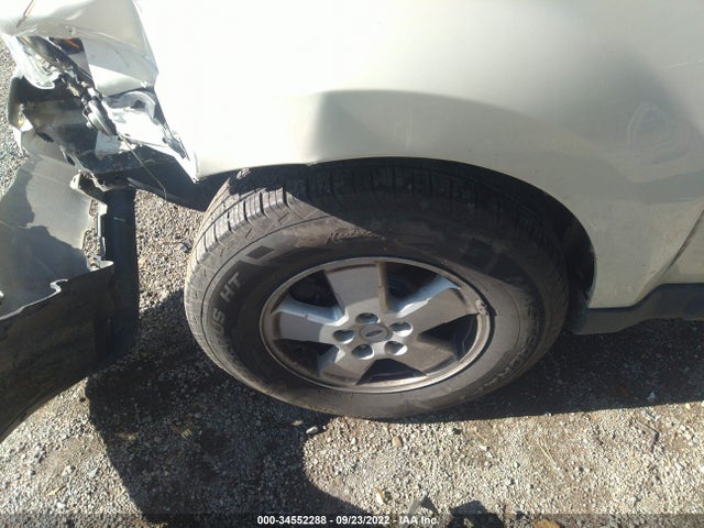 2009 FORD ESCAPE XLT VIN: 1FMCU93779KA51460