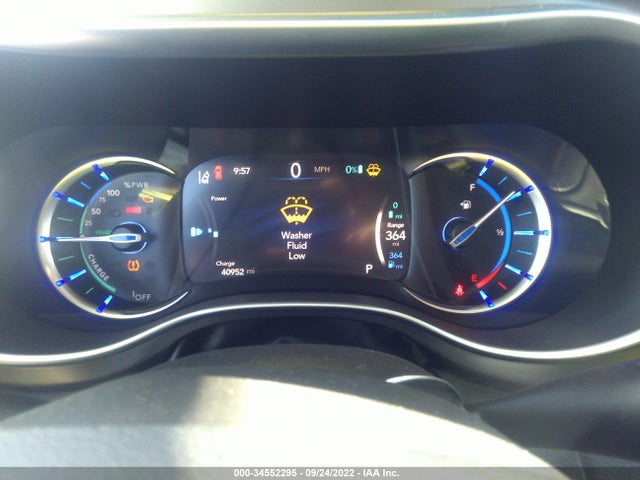 2018 Chrysler Pacifica Hybrid, VIN: 2C4RC1N73JR213512