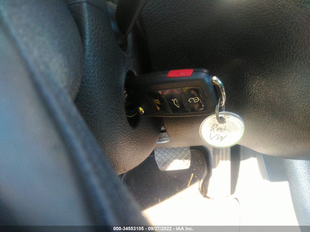 2011 VOLKSWAGEN TIGUAN S VIN: WVGAV7AX7BW000308