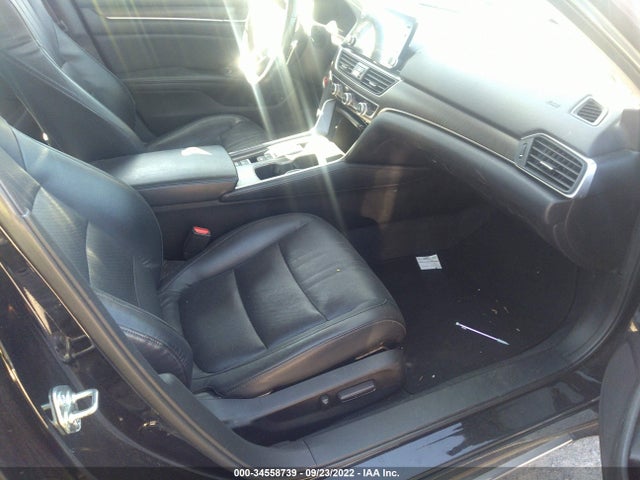 2018 Honda Accord, VIN: 1HGCV3F51JA001867