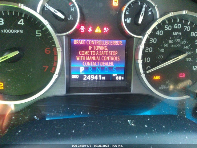 2017 Toyota Tundra, VIN: 5TFBW5F17HX633635
