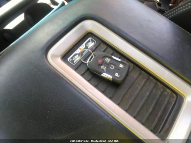 1GKS2HKJ7KR100686 GMC YUKON XL DENALI