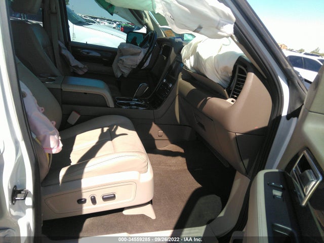 2016 Lincoln Navigator, VIN: 5LMJJ2HT5GEL11263