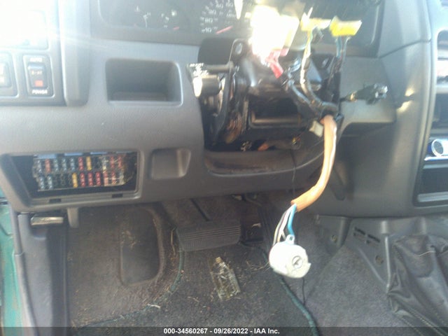 1995 NISSAN TRUCK KING CAB SE/KING CAB XE VIN: 1N6HD16Y5SC369901