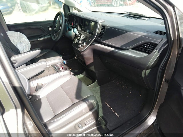 2017 TOYOTA SIENNA SE VIN: 5TDXZ3DC7HS873585
