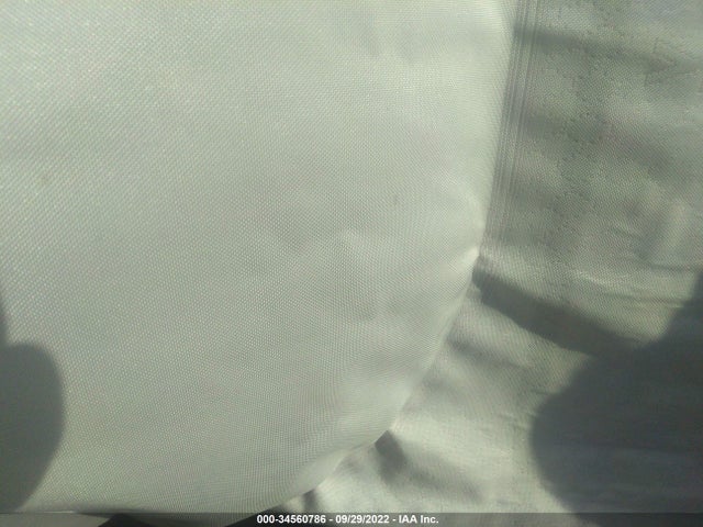 Tesla Model Y Long Range 2022 7SAYGAEE3NF359606 Image 9