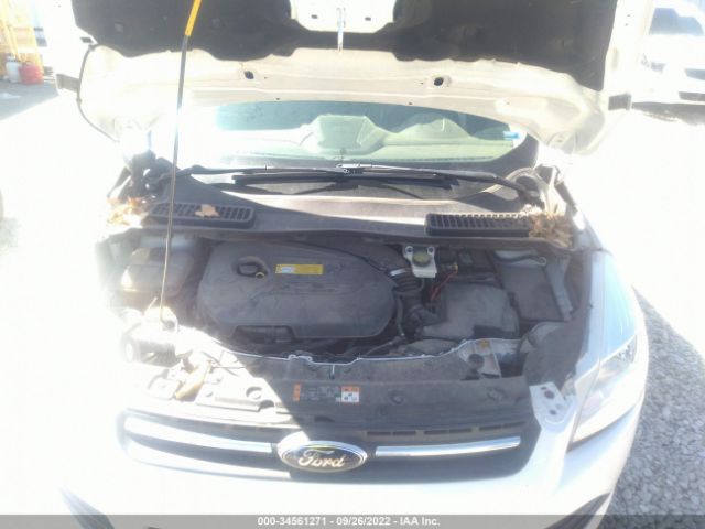1FMCU0GX9GUA37745 Ford ESCAPE SE