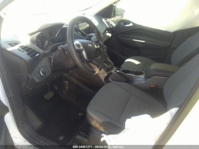 1FMCU0GX9GUA37745 Ford ESCAPE SE
