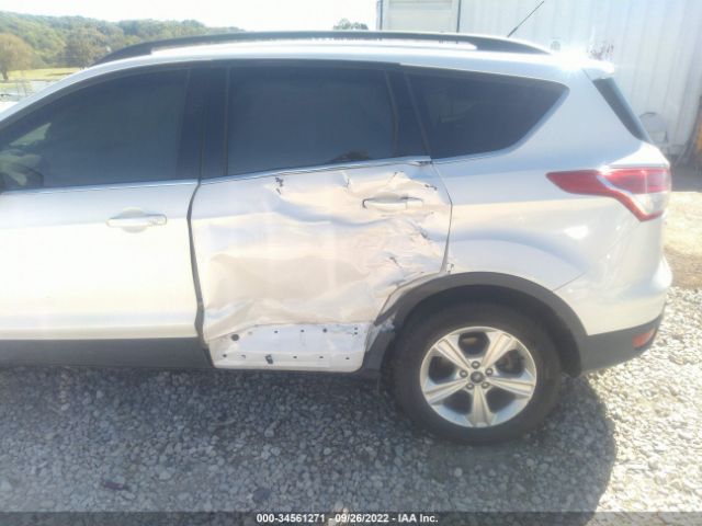 1FMCU0GX9GUA37745 Ford ESCAPE SE