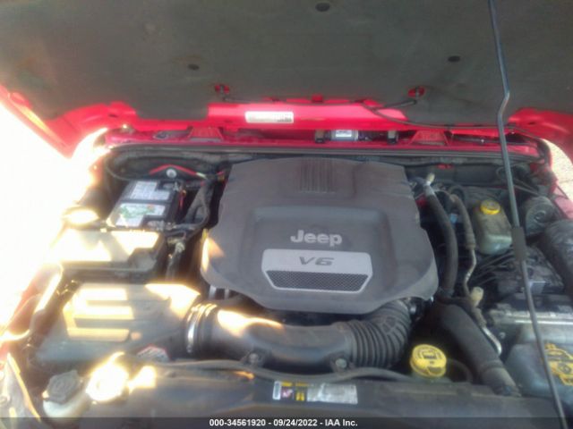 1C4BJWEG9GL164080 Jeep Wrangler Unlimited Sahara