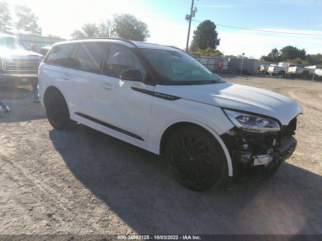 2022 5LM5J7XC5NGL12849 main image