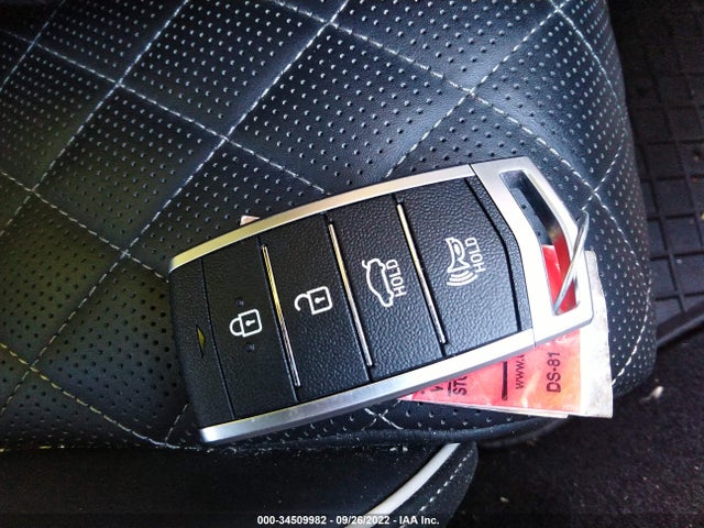 2019 Genesis G70, VIN: KMTG44LA9KU024499